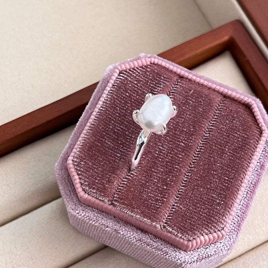 Natural freshwater pearl ring
