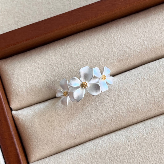 Sterling silver floral ring