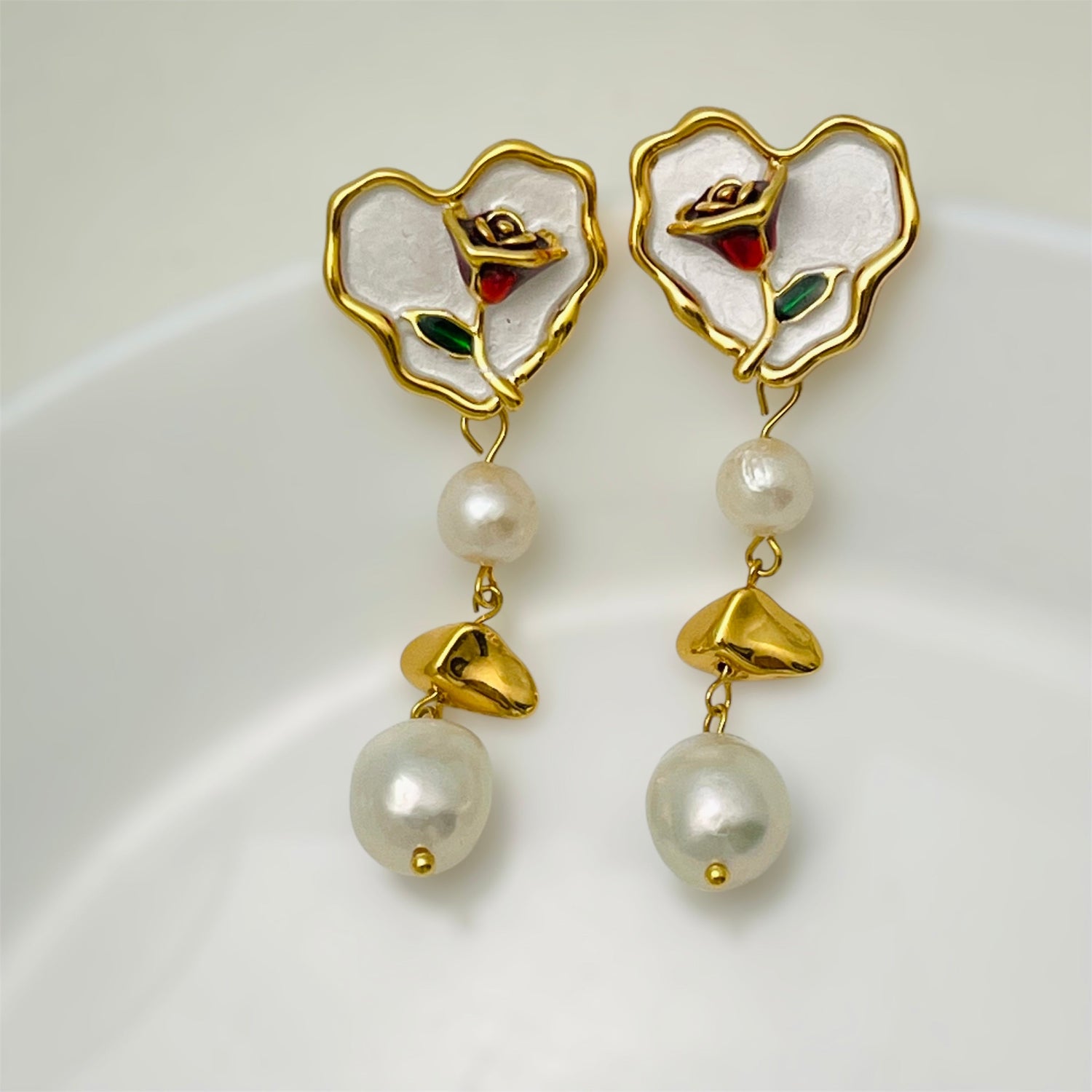 Floral pearl earrings