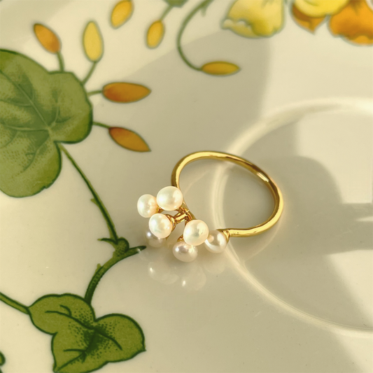 Beautiful pearl open ring