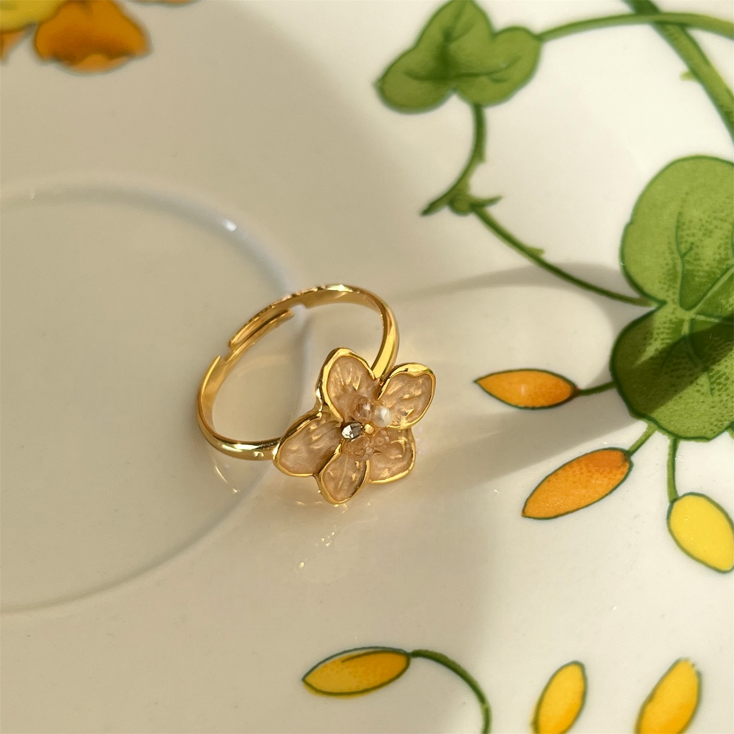 Flowers adjustable ring