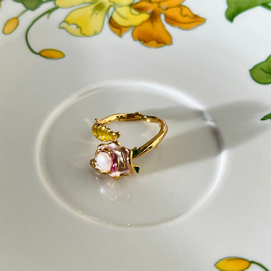 Unique flower ring